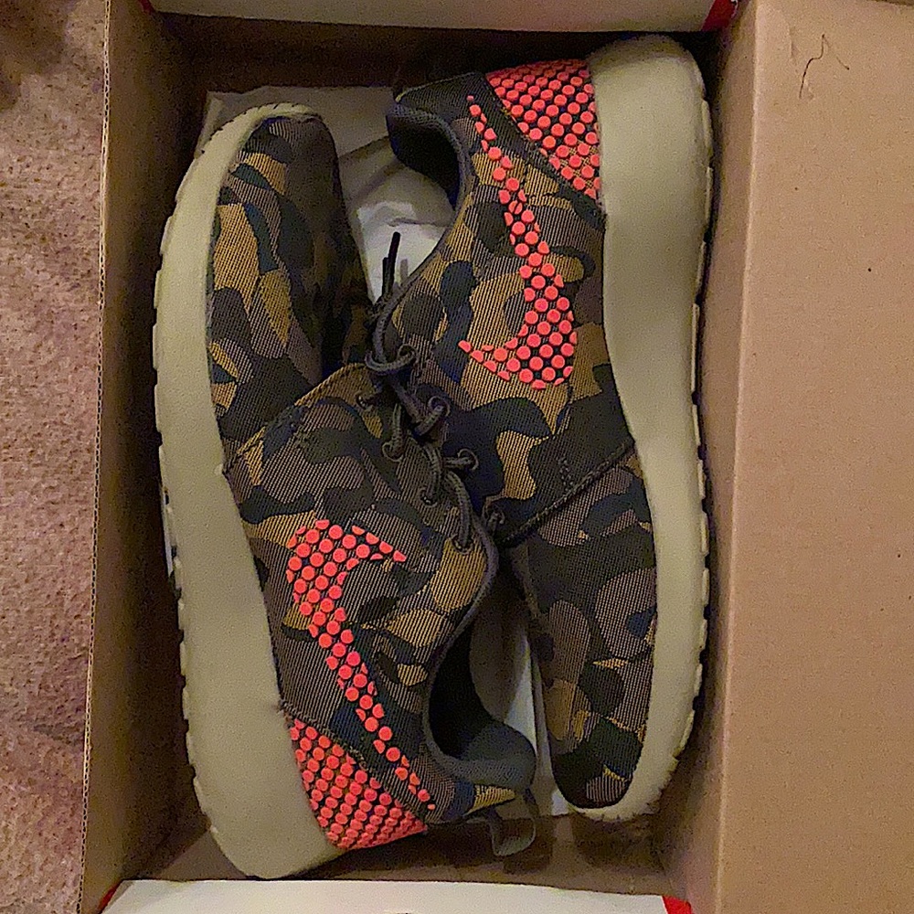 Nike Rosherun sneakers 2014 *dead stock*